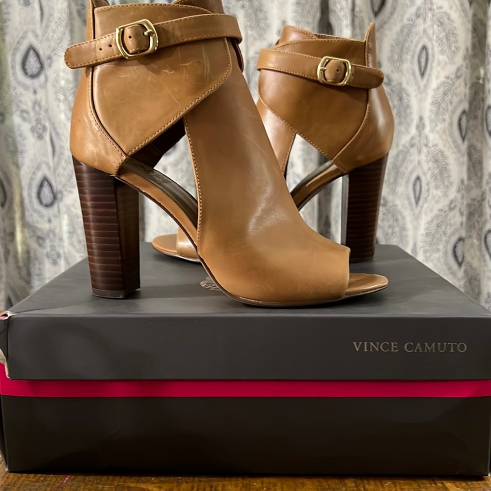 Vince Camuto open tow booties in size 8.